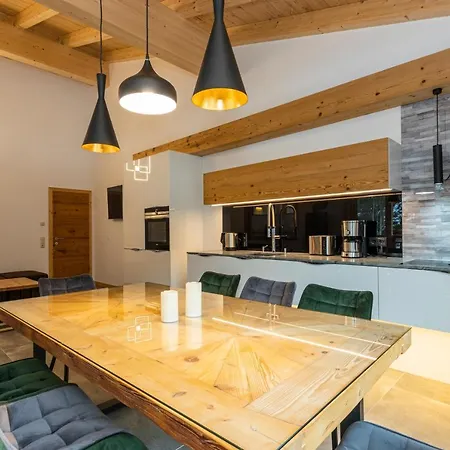 Chalet Glemmtal - Haus Bergblick *